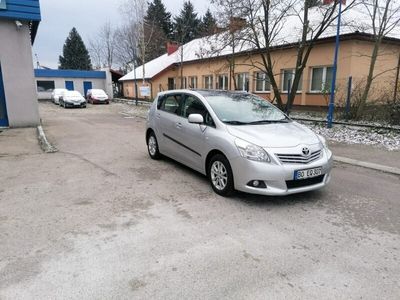 używany Toyota Verso Książka serwisowa, stan BDB