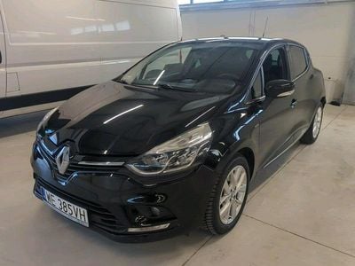 Używany Renault Clio IV 90 KM (66 kW) 2018 Czarny (metalik) Hatchback