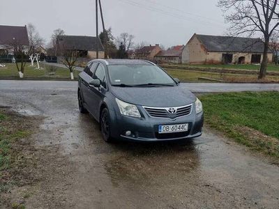 używany Toyota Avensis Avensis