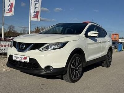Biały Używany 2015 Nissan Qashqai SUV | 47 900 zł (Uczciwa cena)
