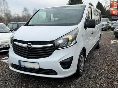 Używany Opel Vivaro 120 KM (88 kW) 2018 Biały Minivan