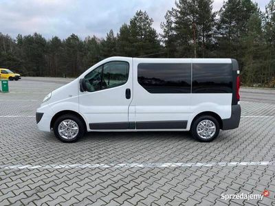 używany Renault Trafic 9-osobowy FV23%