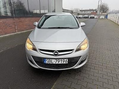 używany Opel Astra Astra J 4 TURBO Sports Tourer Estate