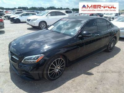 Używany Mercedes C300 255 KM (187 kW) 2019 Czarny Sedan/Limuzyna