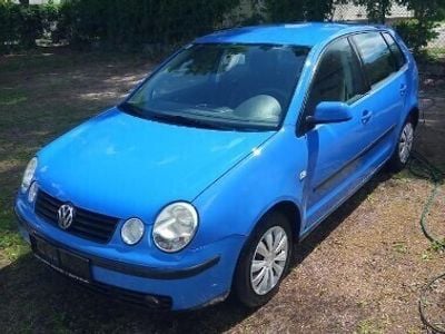Używany VW Polo Highline 64 KM (47 kW) 2003 Niebieski Hatchback
