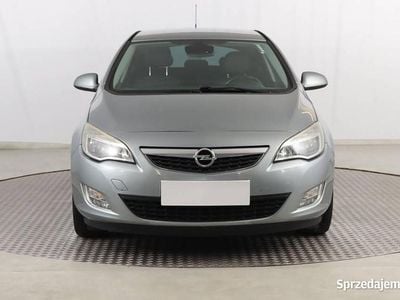 Szary Używany 2011 Opel Astra Hatchback | 19 499 zł (Uczciwa cena)