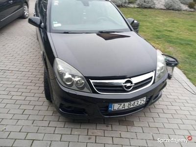 Czarny Używany 2007 Opel Vectra OPC Sedan/Limuzyna | 12 500 zł (Dość drogi)