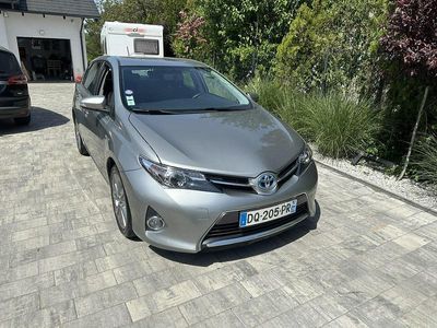 Toyota Auris Hybrid