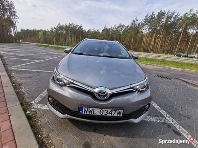 Toyota Auris Hybrid