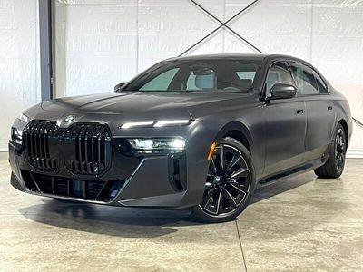 używany BMW 760 4.4dm 536KM 2023r. 7 830km