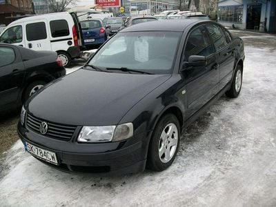Używany VW Passat 1999 Czarny Sedan/Limuzyna