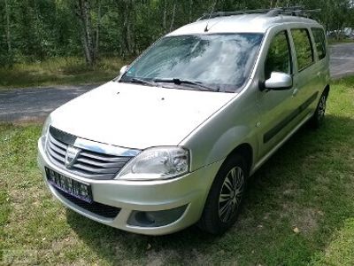 Używany Dacia Logan 87 KM (63 kW) 2008 Srebrny Sedan/Limuzyna