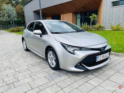 Używany Toyota Corolla 122 KM (89 kW) 2021 Srebrny Hatchback