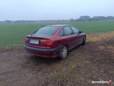Używany Renault Laguna 2000 Czerwony Hatchback