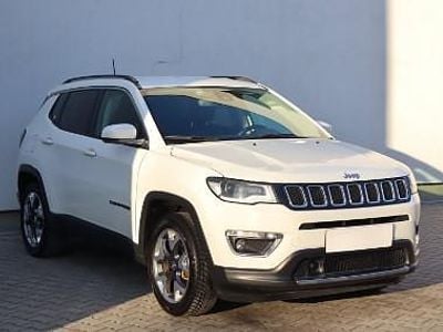Używany Jeep Compass 140 KM (102 kW) 2019 Biały SUV