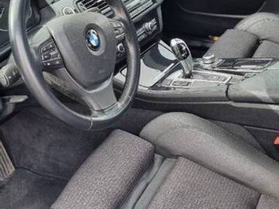 Czarny Używany 2011 BMW 520 Sedan/Limuzyna | 32 500 zł (Dość drogi)