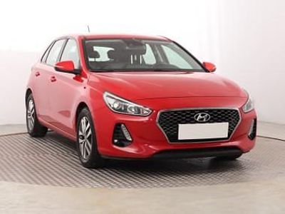 Czerwony Używany 2017 Hyundai i30 Hatchback | 41 999 zł (Uczciwa cena)