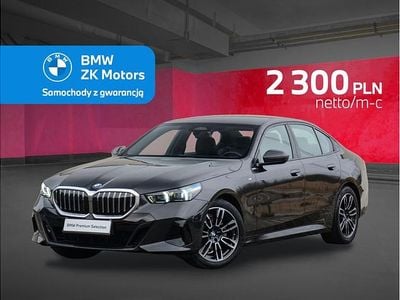 Szary sophisto z brylantowym połyskiem metalizowany Używany 2025 BMW 520 Comfort Edition Sedan/Limuzyna | 254 900 zł (Super Cena)