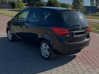 Czarny Używany 2011 Opel Meriva Minivan | 15 800 zł (Dość drogi)