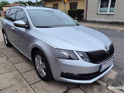 Używany Skoda Octavia 2020 Srebrny Kombi