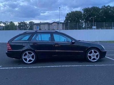 Używany Mercedes C220 2006 Czarny Kombi