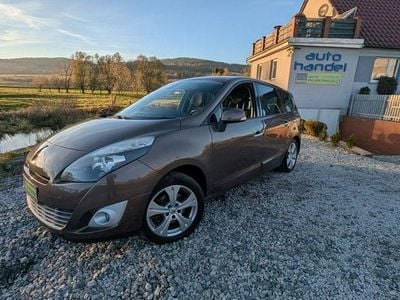 Brązowy Używany 2011 Renault Grand Scénic III Minivan | 17 900 zł (Uczciwa cena)