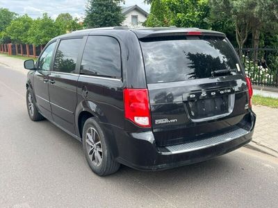 Czarny (metalik) Używany 2017 Dodge Grand Caravan Minivan | 33 500 zł