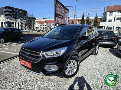 Używany Ford Escape 2017 Czarny SUV
