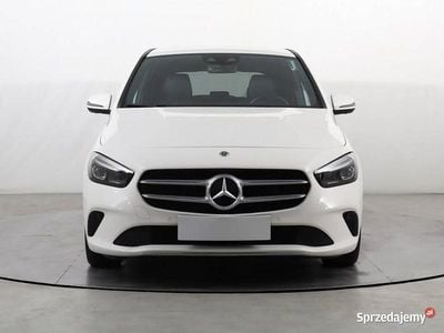 Biały Używany 2018 Mercedes B180 Minivan | 76 999 zł (Drogi)