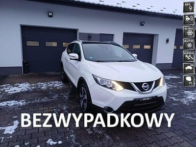 Biały Używany 2015 Nissan Qashqai 360º SUV | 39 900 zł (Dobra cena)