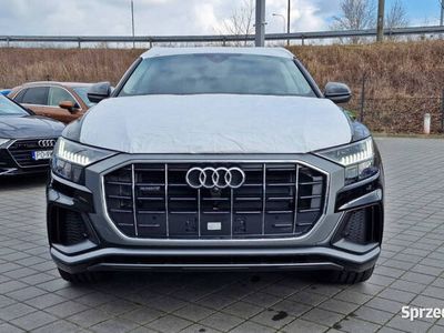 używany Audi Q8 