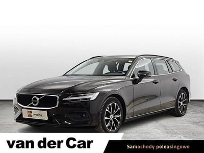 Używany Volvo V60 Momentum 163 KM (119 kW) 2021 Czarny Kombi