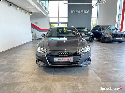 Szary Używany 2023 Audi A4 Premium Kombi | 119 900 zł