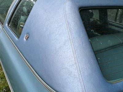 Używany 1976 Cadillac Deville Sedan/Limuzyna | 75 000 zł