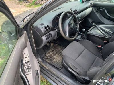 używany Seat Toledo 1,9 tdi na części