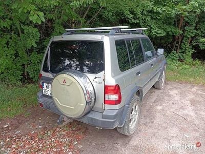 Używany Mitsubishi Pajero 2001 Srebrny SUV