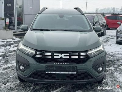 Używany Dacia Jogger Stepway 91 KM (66 kW) 2023 Zielony Minivan