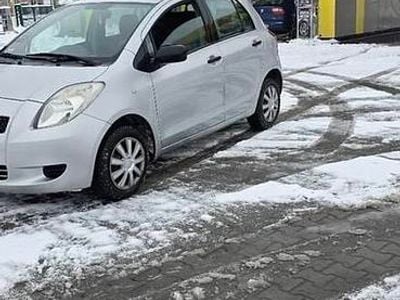 Srebrny Używany 2006 Toyota Yaris Hatchback | 8999 zł (Dość drogi)