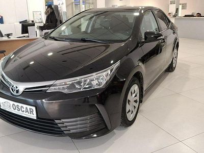 Używany Toyota Corolla 99 KM (72 kW) 2017 Czarny Sedan/Limuzyna