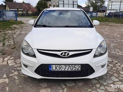 Biały Używany 2010 Hyundai i30 Hatchback | 16 500 zł (Uczciwa cena)