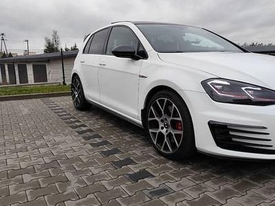 Biały Używany 2017 VW Golf VII GTI Hatchback | 67 400 zł (Uczciwa cena)