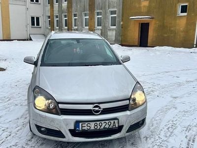 Używany Opel Astra 105 KM (77 kW) 2004 Srebrny Kombi