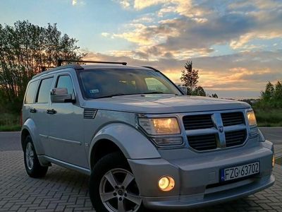 używany Dodge Nitro SUV Jeep Cherokee kk