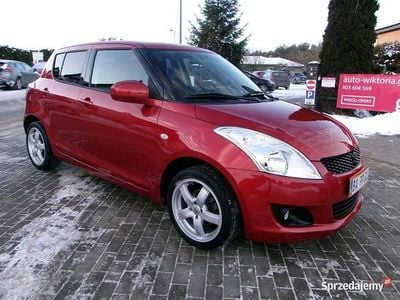 Czerwony Używany 2010 Suzuki Swift Hatchback | 16 900 zł (Dość drogi)