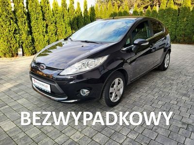 Czarny (metalik) Używany 2011 Ford Fiesta Hatchback | 22 500 zł (Dość drogi)