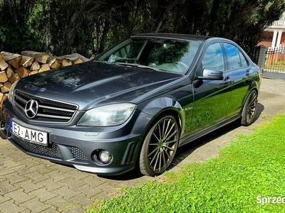 używany Mercedes C63 AMG AMG