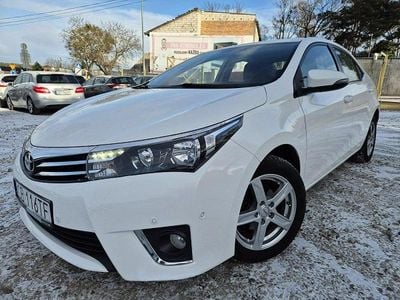 Biały Używany 2014 Toyota Corolla Sedan/Limuzyna | 32 900 zł (Dobra cena)