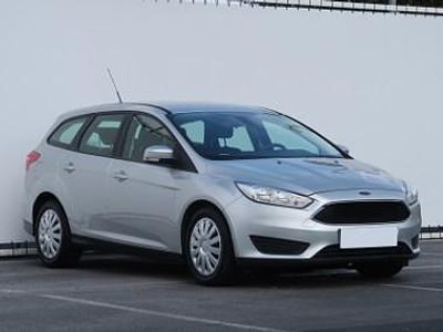 Używany Ford Focus 95 KM (69 kW) 2015 Srebrny Kombi