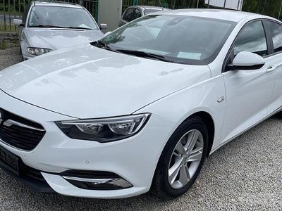 Biały Używany 2018 Opel Insignia Hatchback | 59 900 zł (Drogi)