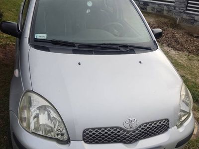 używany Toyota Yaris 1.3 (2004r.)